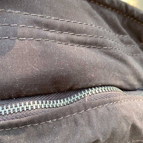 Abercrombie Puffy Vest Sz. L Fitted Snaps and Double Zip Pockets Detachable Hood - Picture 9 of 17